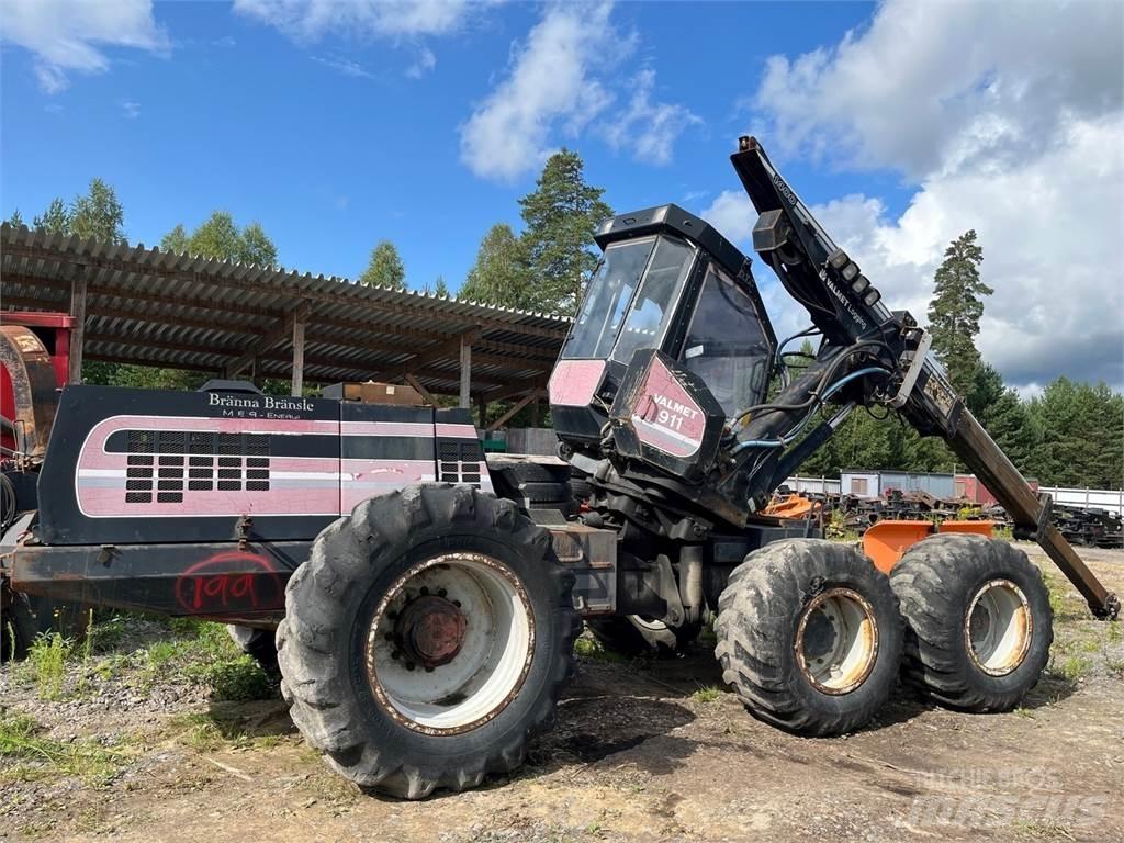 Valmet 911 收穫機