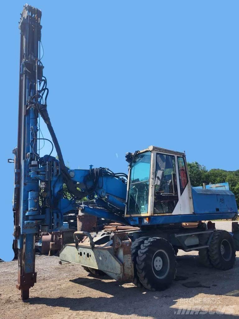 Sennebogen ZM19T 振動打樁機