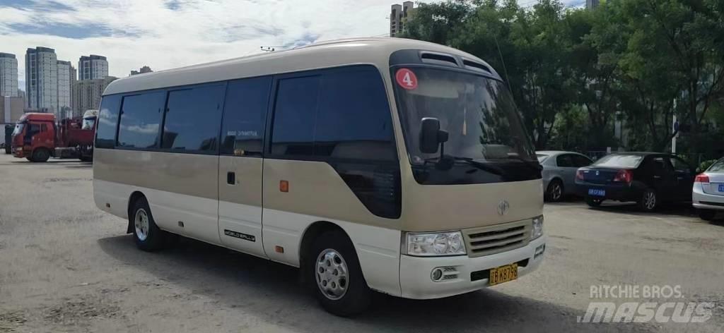 Toyota Coaster Bus 迷你巴士