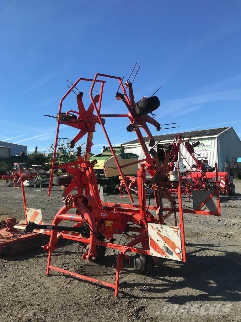 Kuhn GF 6401 MH 耙與翻草機