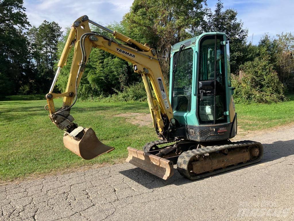 Yanmar Vio 25-4 小型挖土機/掘鑿機<7t(小型挖掘機)