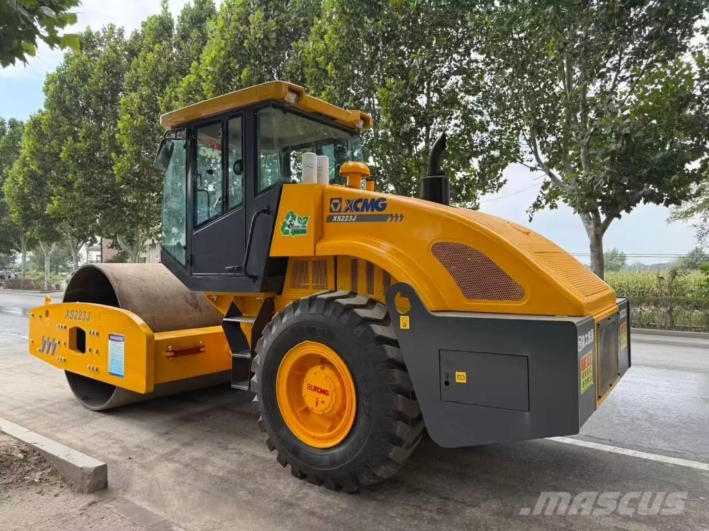 XCMG XS 223 J 單輪滾壓機