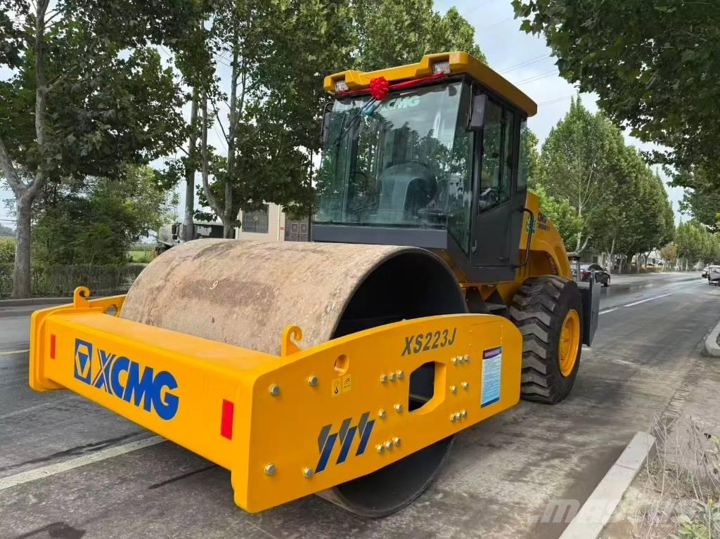 XCMG XS 223 J 單輪滾壓機