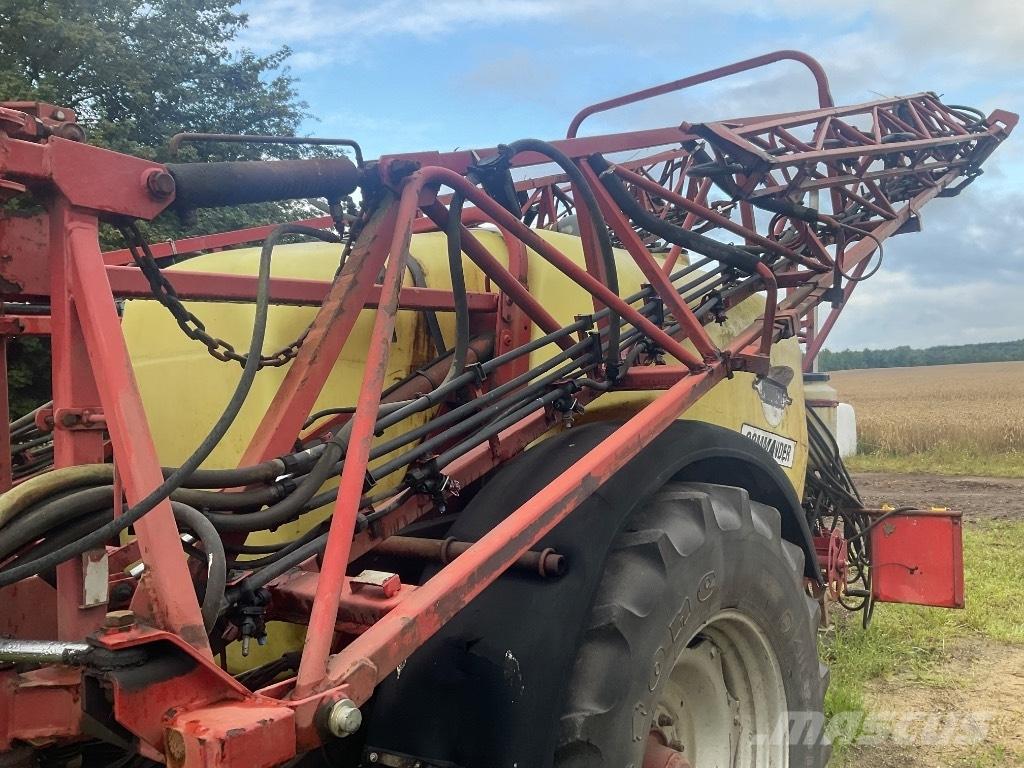 Hardi Comander 牽引式噴霧機