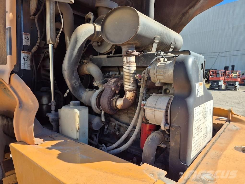 CASE 721 E 輪胎式裝載機