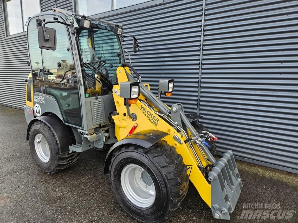 Wacker Neuson WL 25 輪胎式裝載機
