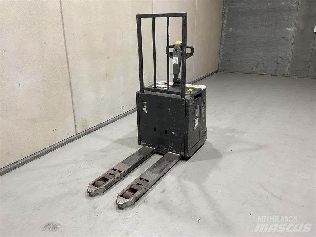 Atlet PMR200P 平台型低架升降機