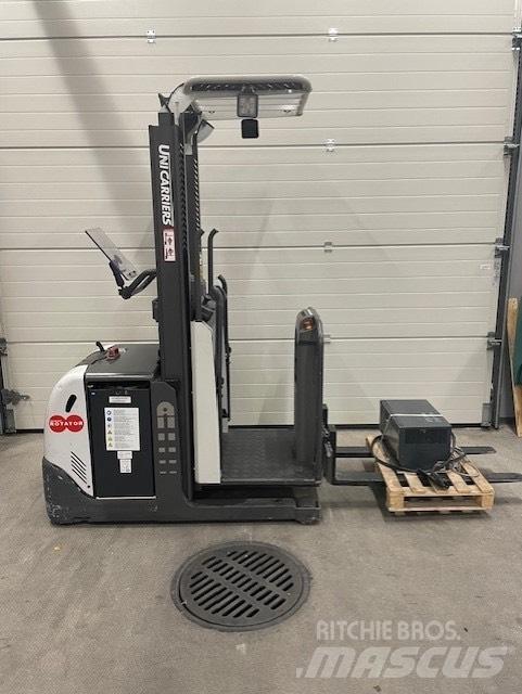 Atlet EPL100 中端式裝載機