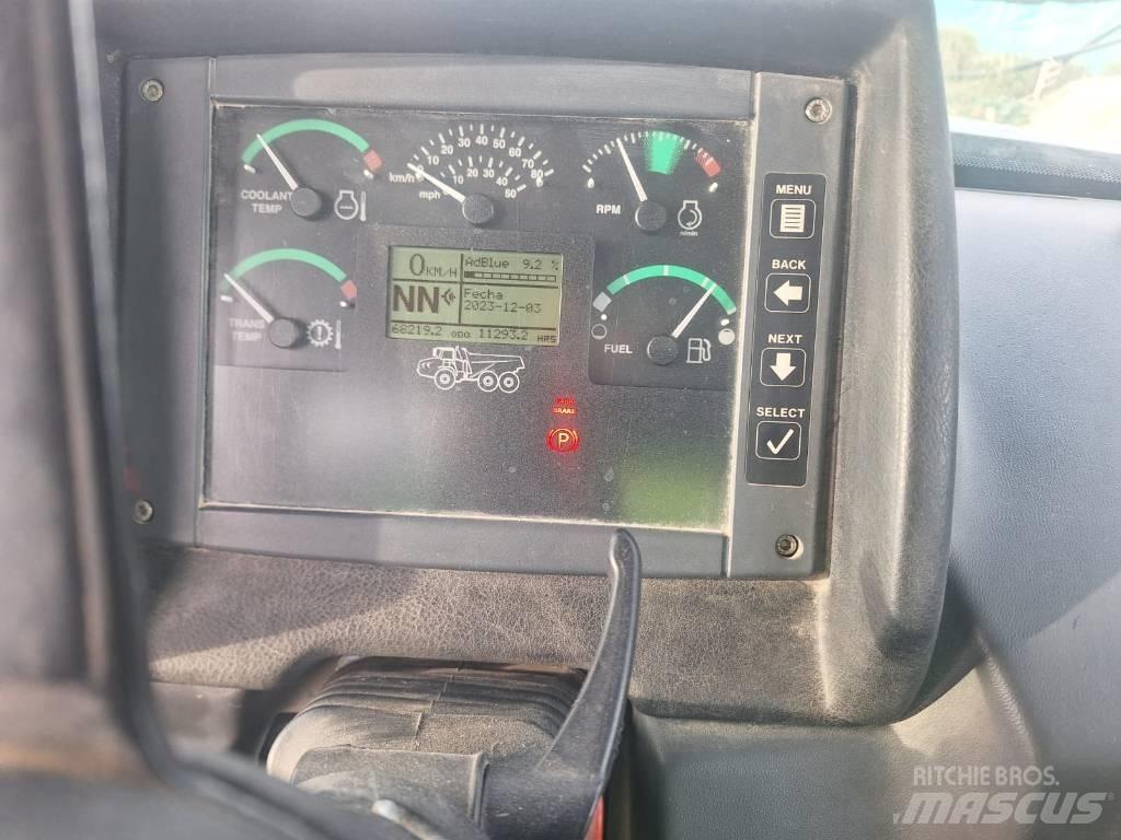 Bell B 50 D 鉸接式起吊車