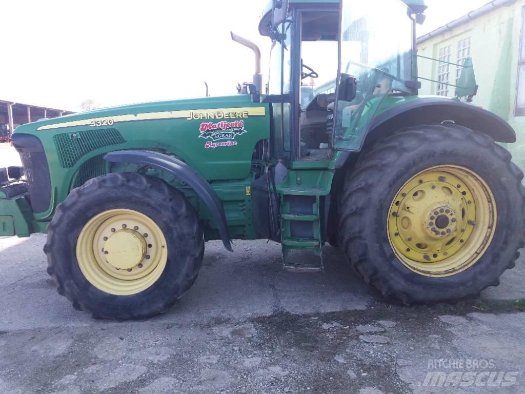 John Deere 8320 曳引機