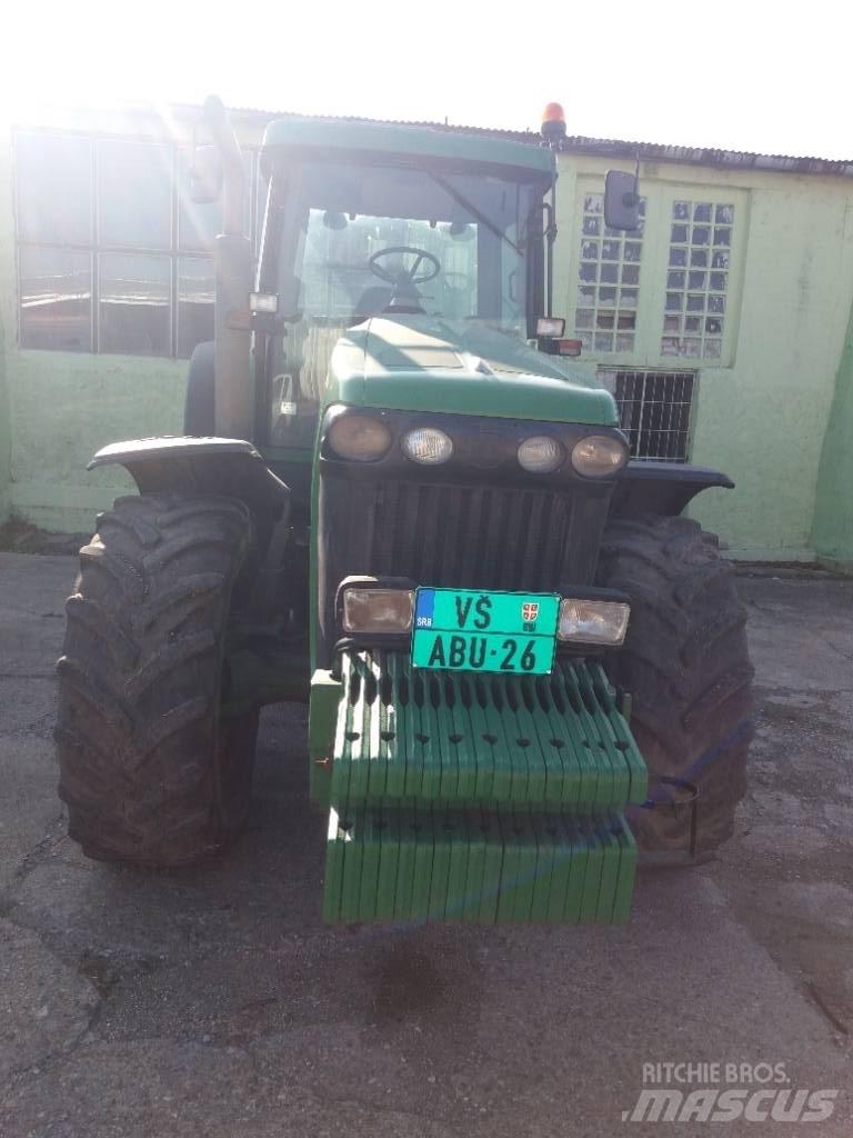 John Deere 8320 曳引機
