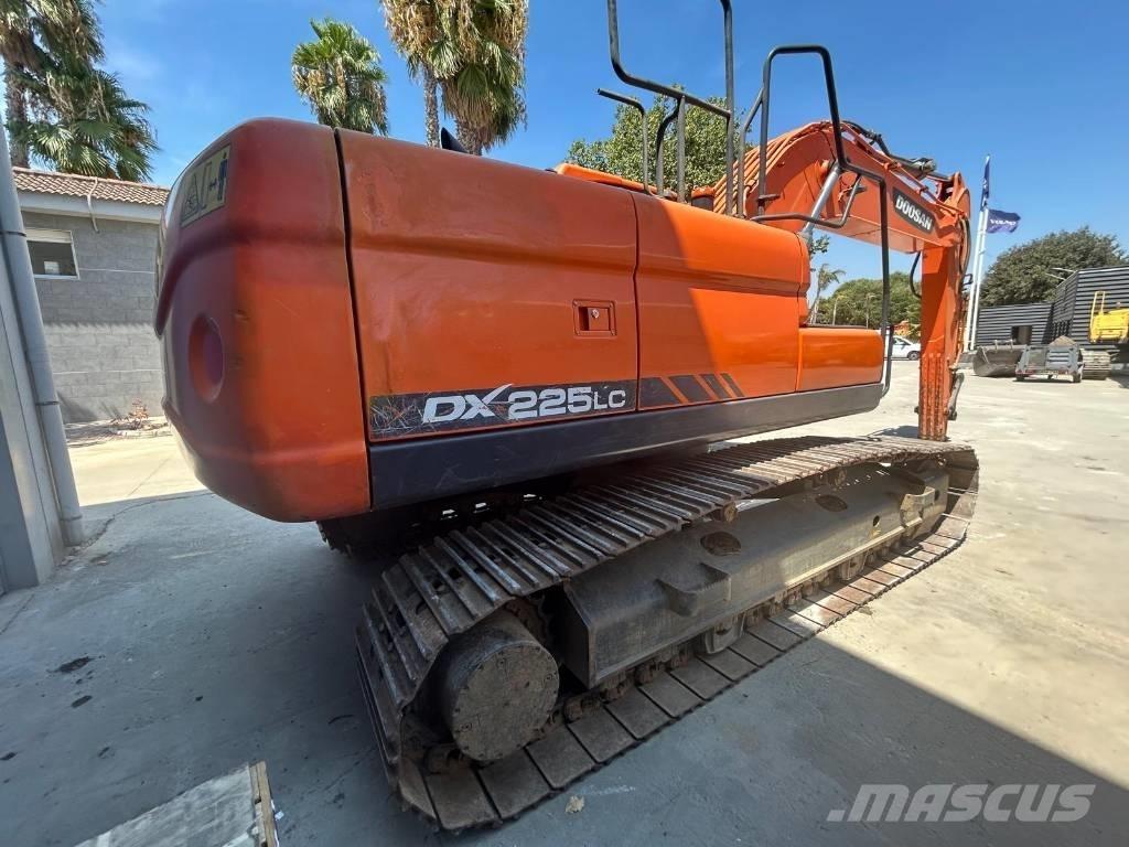 Doosan DX 225 履帶式 挖土機/掘鑿機/挖掘機