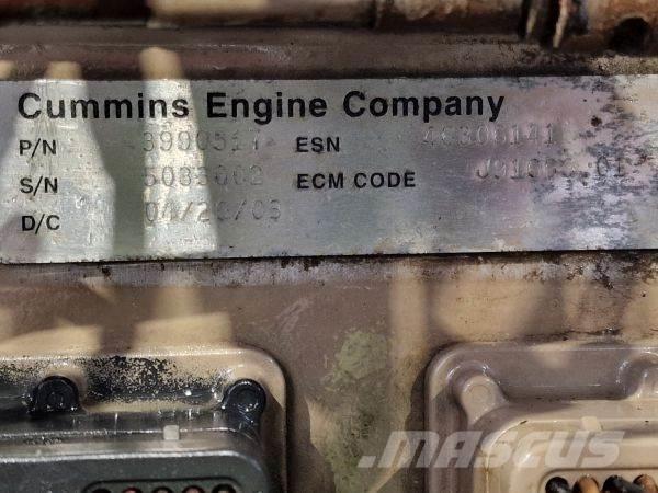 Cummins QSB5.9 引擎/發動機