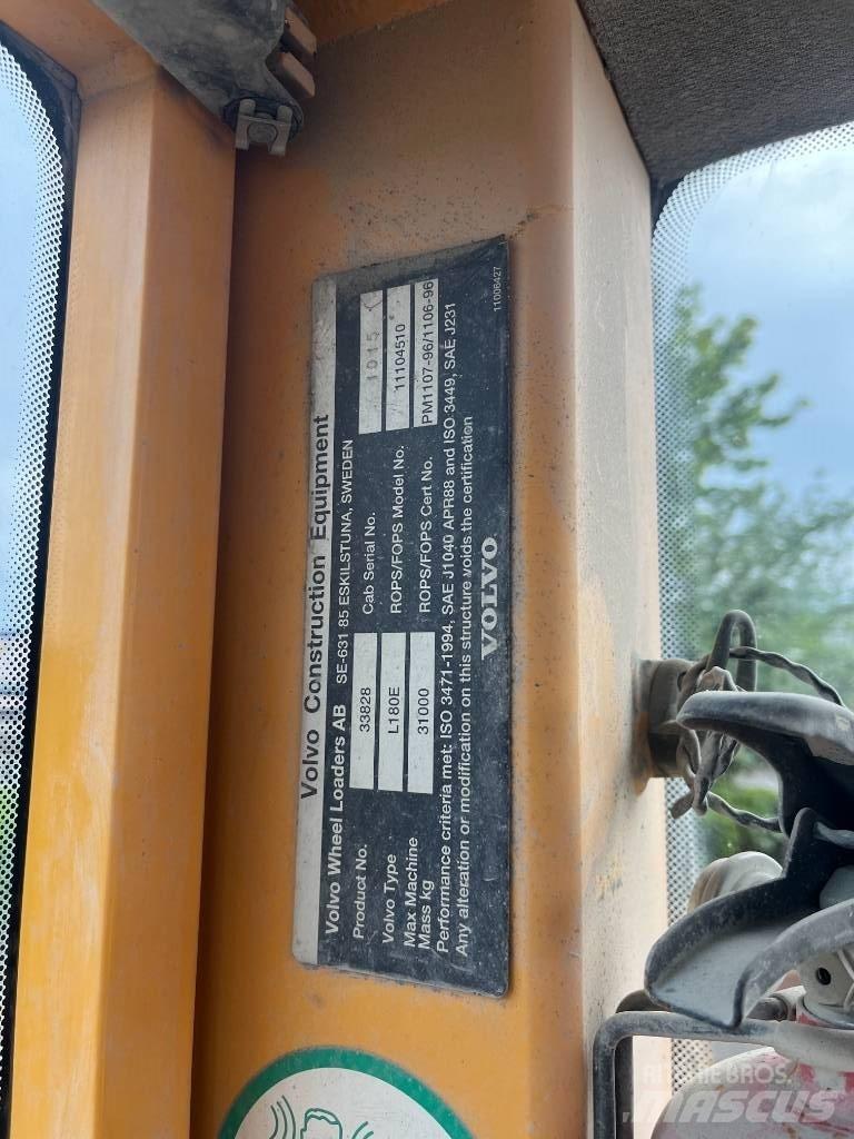 Volvo L 180 E 輪胎式裝載機