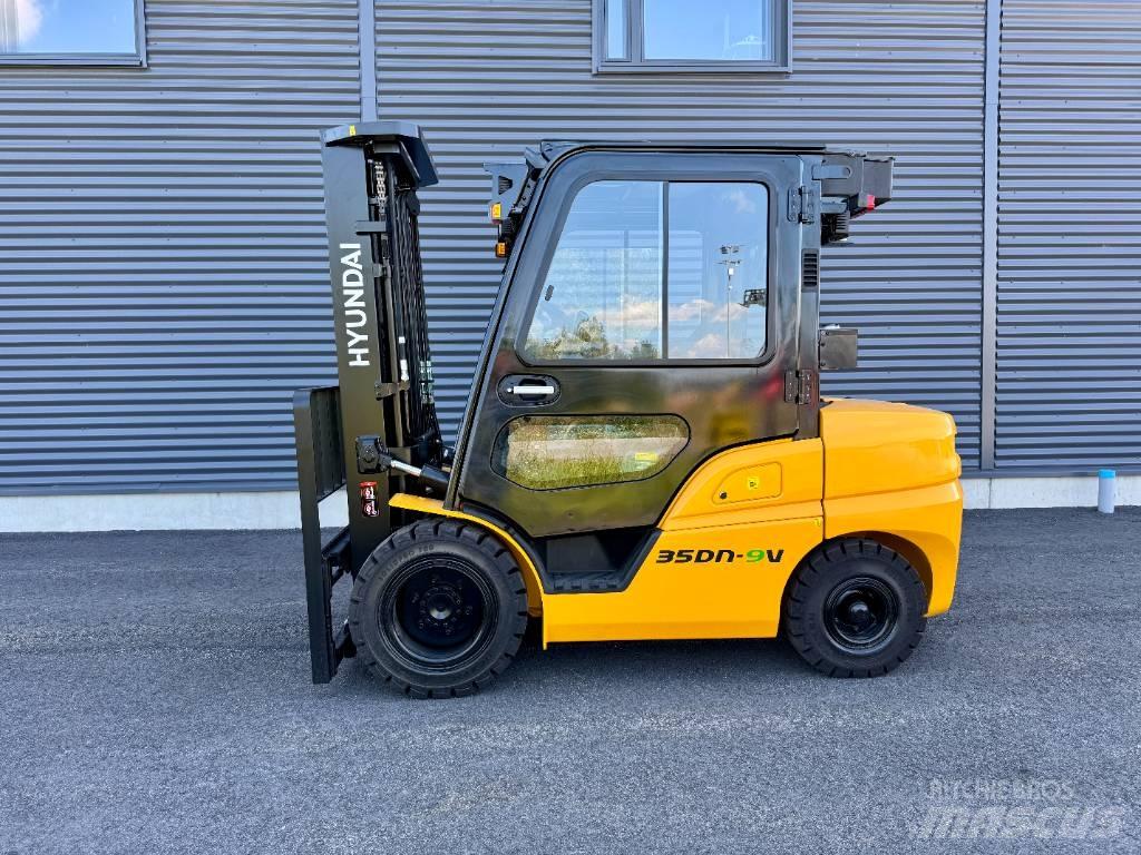 Hyundai 35DN-9V 柴油卡車