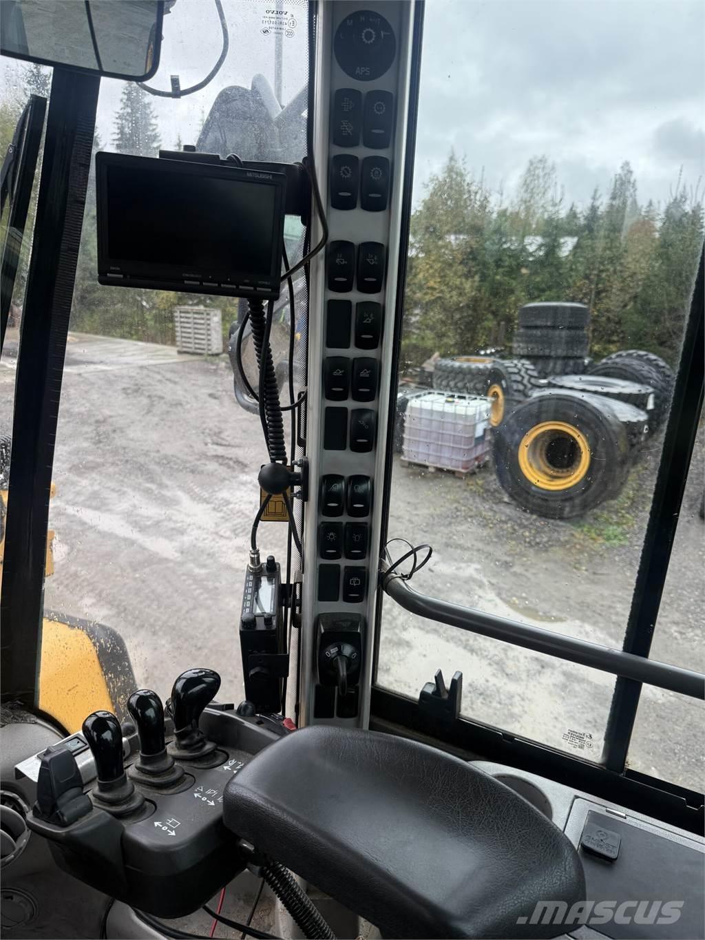 Volvo L180G 輪胎式裝載機