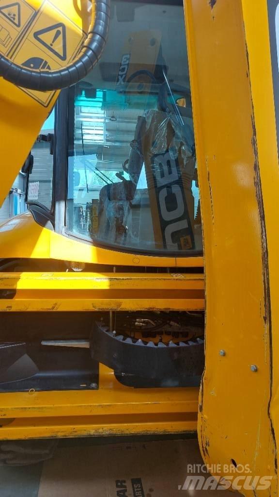 JCB 3 CX Plus 反鏟裝載機