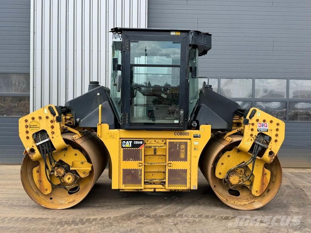 CAT CD54B 雙輪滾壓機