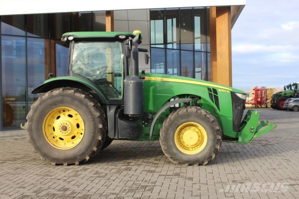 John Deere 8260 R 曳引機