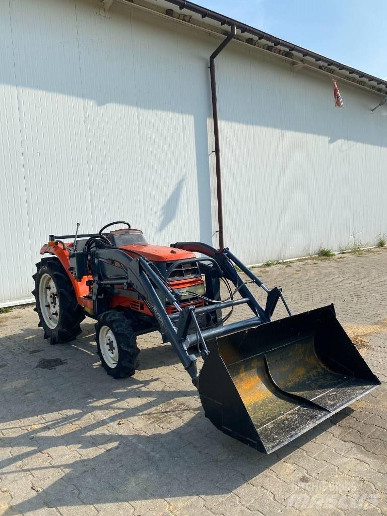 Kubota GT5+tur 小型曳引機