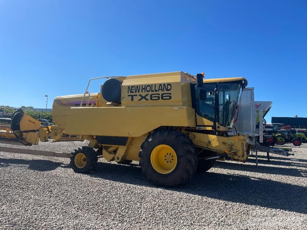 New Holland TX 66 聯合收穫機