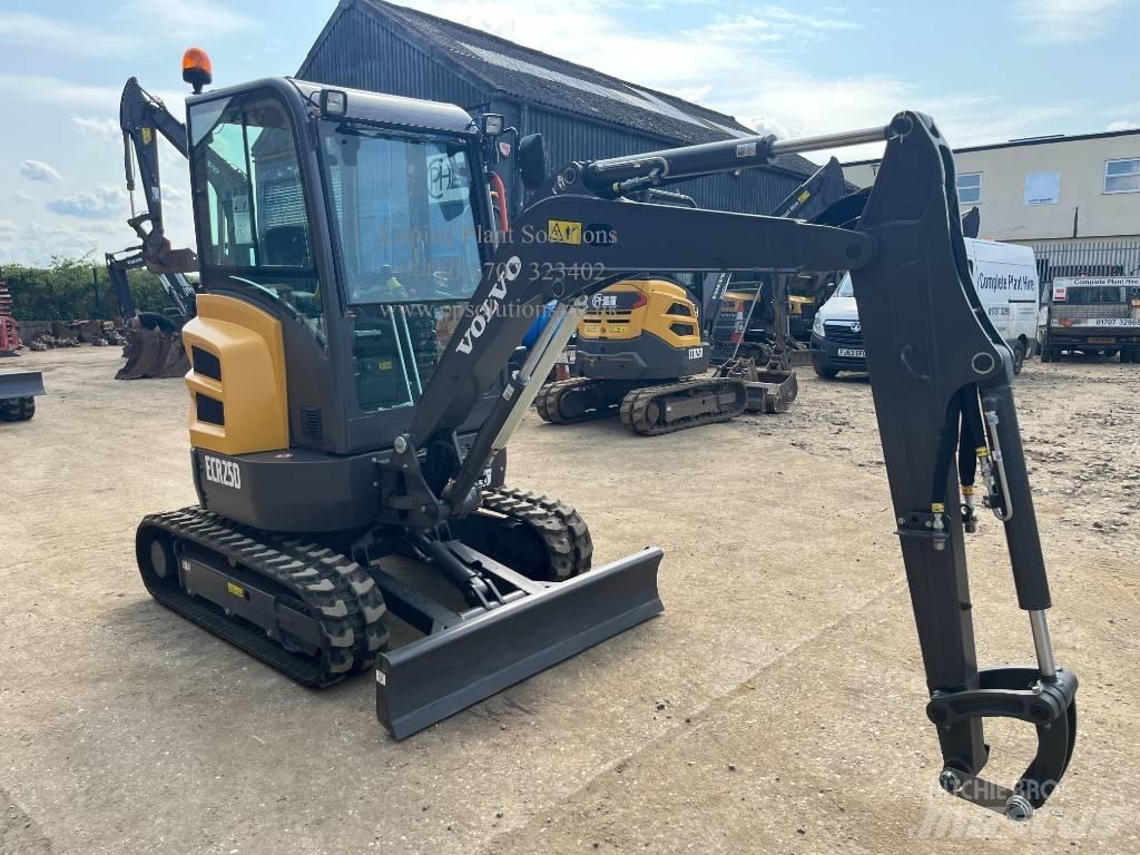 Volvo ECR 25 D 小型挖土機/掘鑿機<7t(小型挖掘機)
