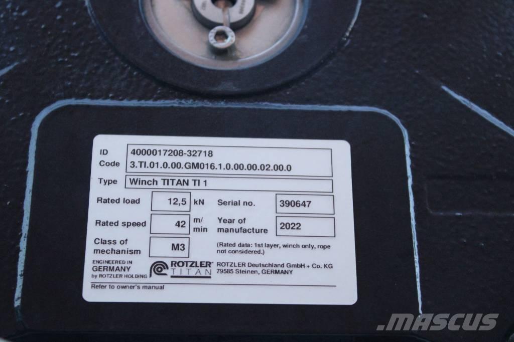 Hoeflon C 10 小型起重機