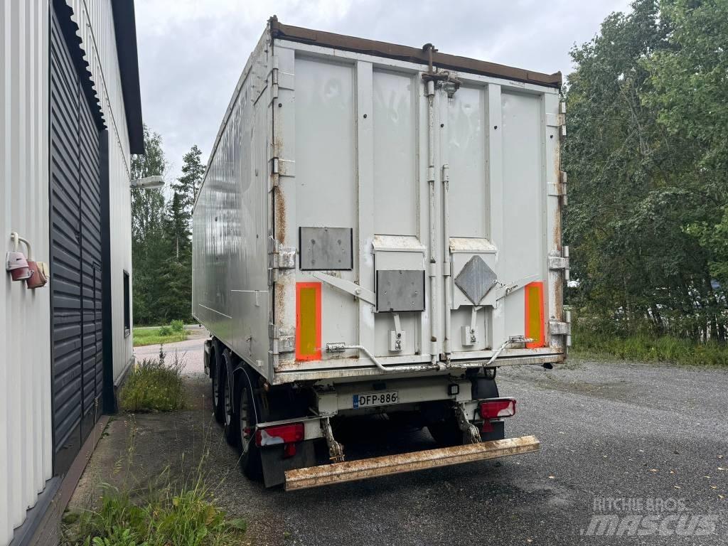 Benalu Perävaunu 傾卸式半拖車