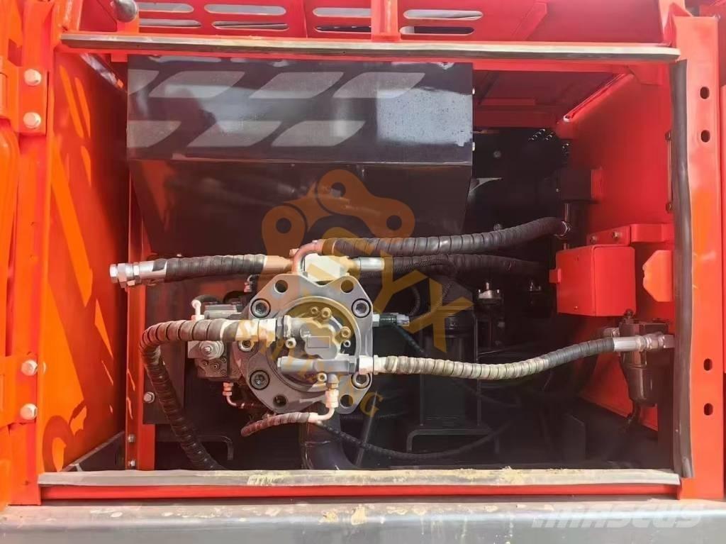 Doosan DX225 履帶式 挖土機/掘鑿機/挖掘機