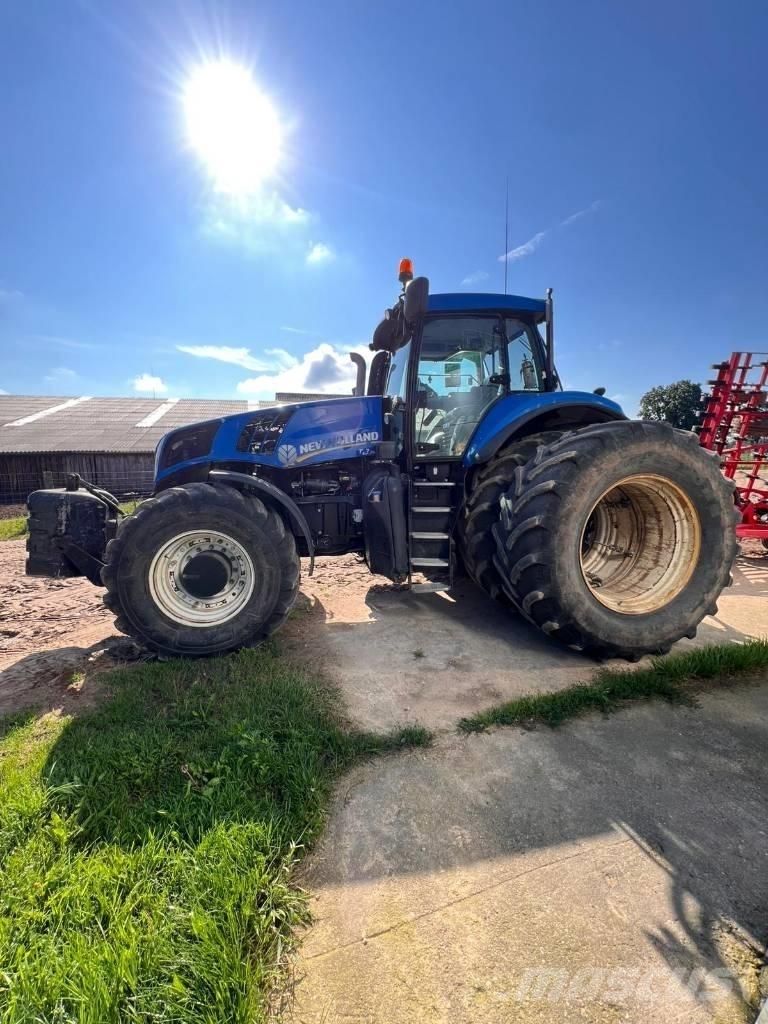 New Holland T8.360 曳引機