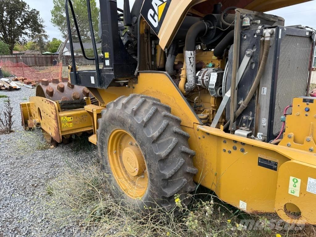 CAT CP 44 單輪滾壓機