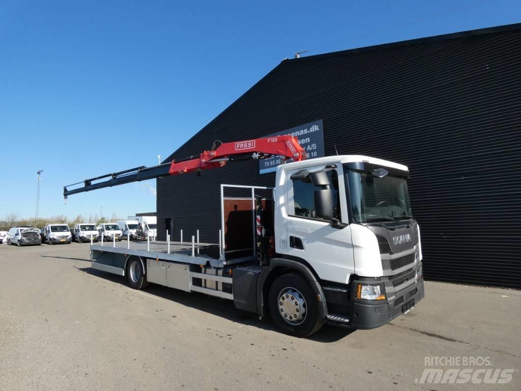 Scania P 220 起重機卡車