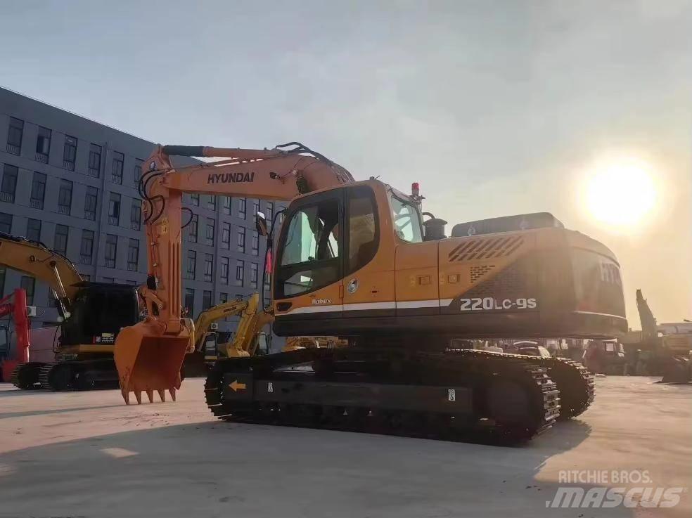 Hyundai HX 220 LC-9S 履帶式 挖土機/掘鑿機/挖掘機