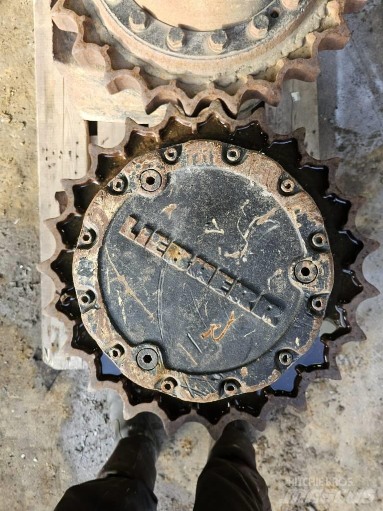 Liebherr 904 油壓