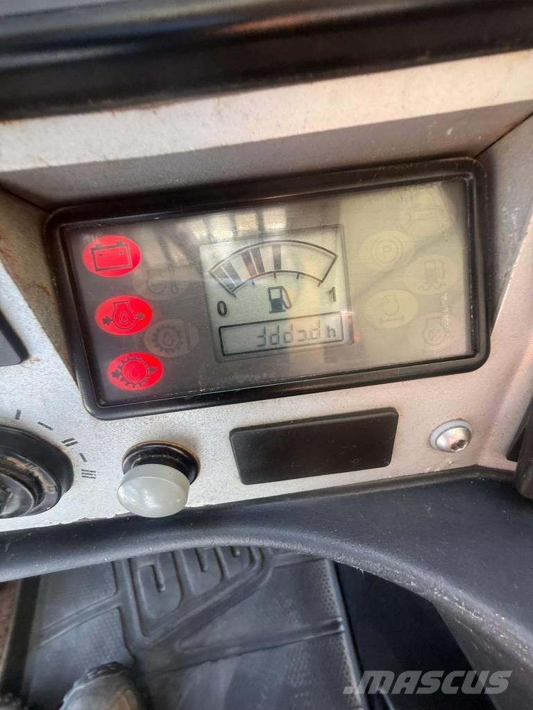 JCB 527-55 農業用伸縮臂裝載機