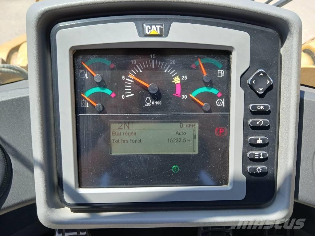 CAT 972 K 輪胎式裝載機