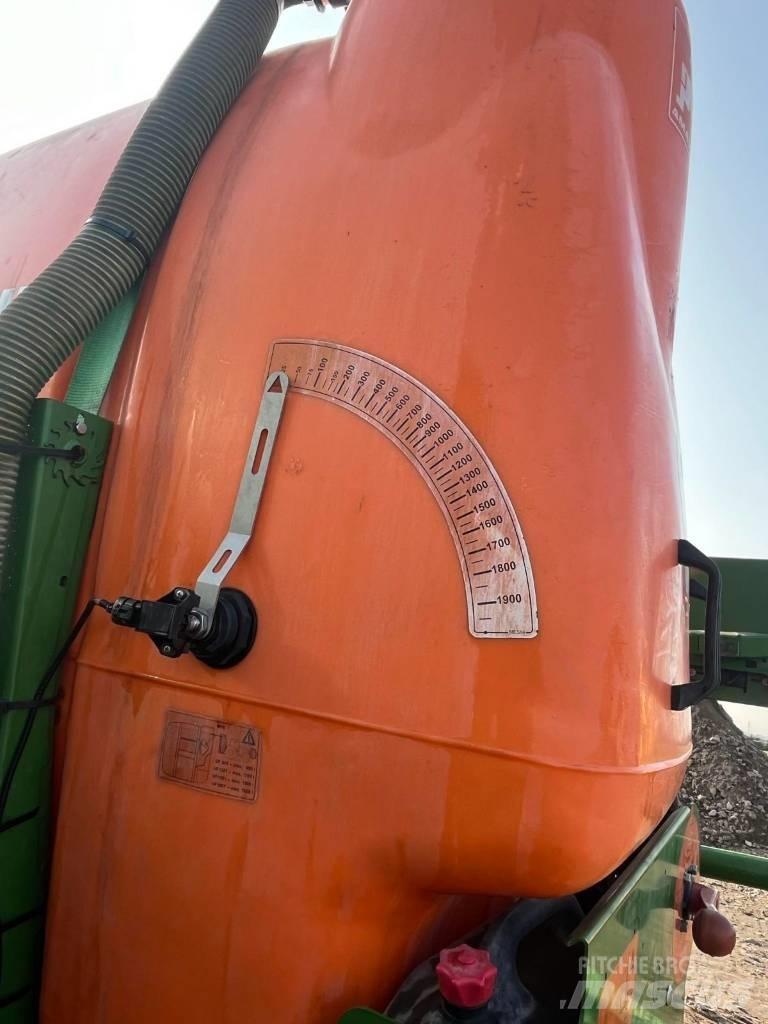 Amazone UF 1801 承載式噴霧機