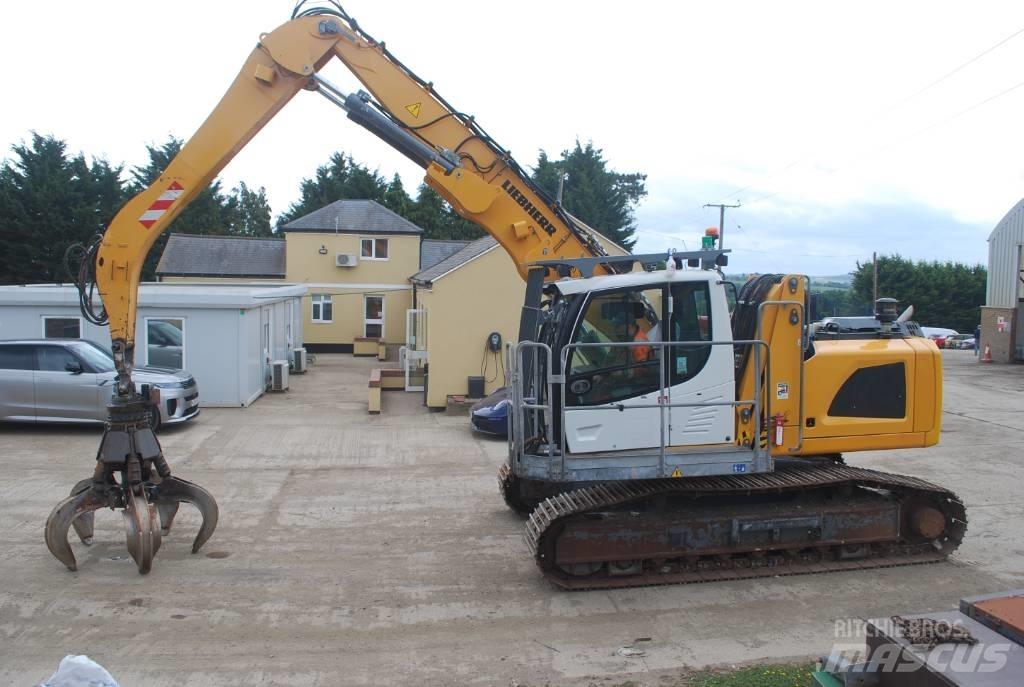Liebherr LH22C 廢棄物/工業用操作車