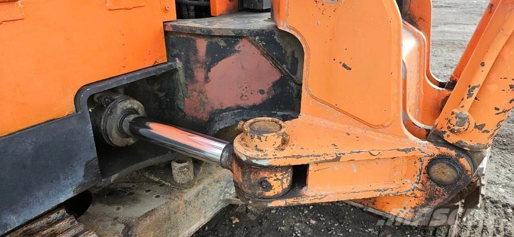 Takeuchi TB 068 小型挖土機/掘鑿機<7t(小型挖掘機)