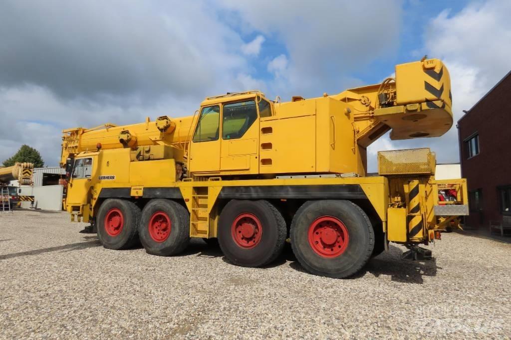 Liebherr LTM 1070-1 全路面起重機/吊車