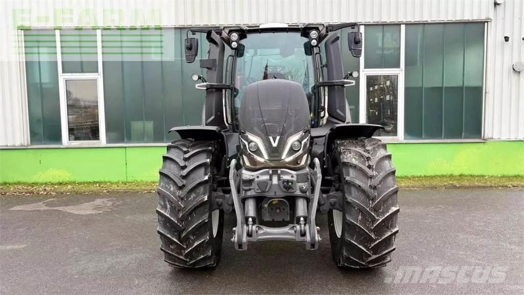 Valtra q 285 曳引機