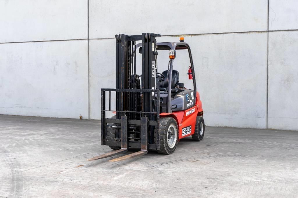 Manitou MI 30 D 柴油卡車