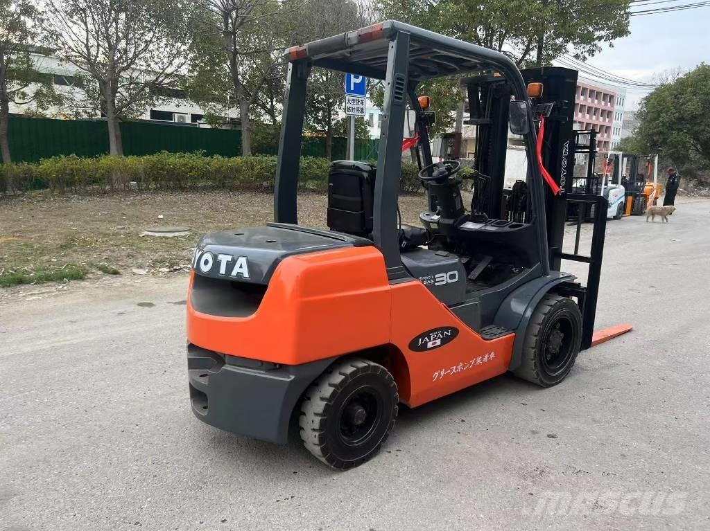 Toyota 3t 柴油卡車