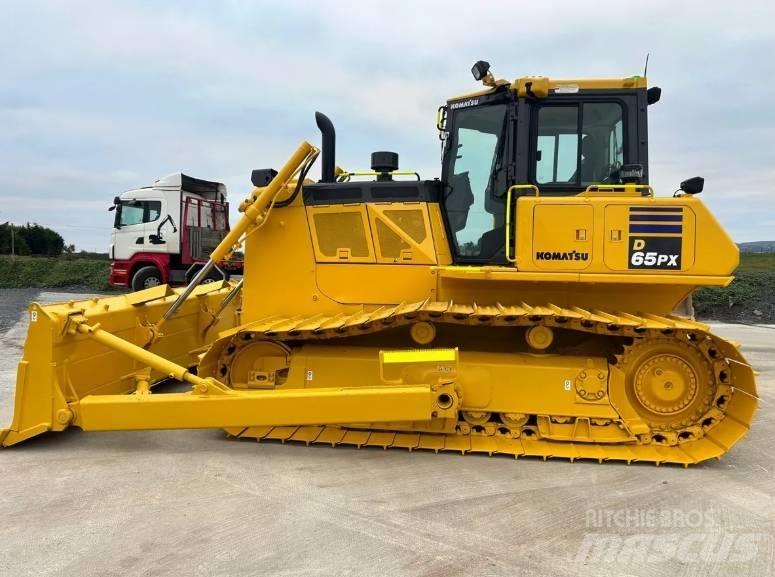 Komatsu D 65PX-18 履帶推土機