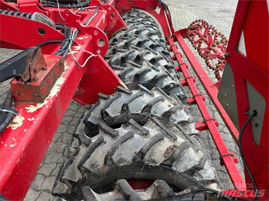 Horsch Tiger 6 XL 中耕管理機