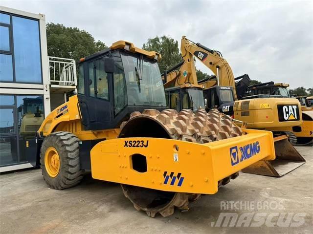 XCMG XS 223 J 單輪滾壓機