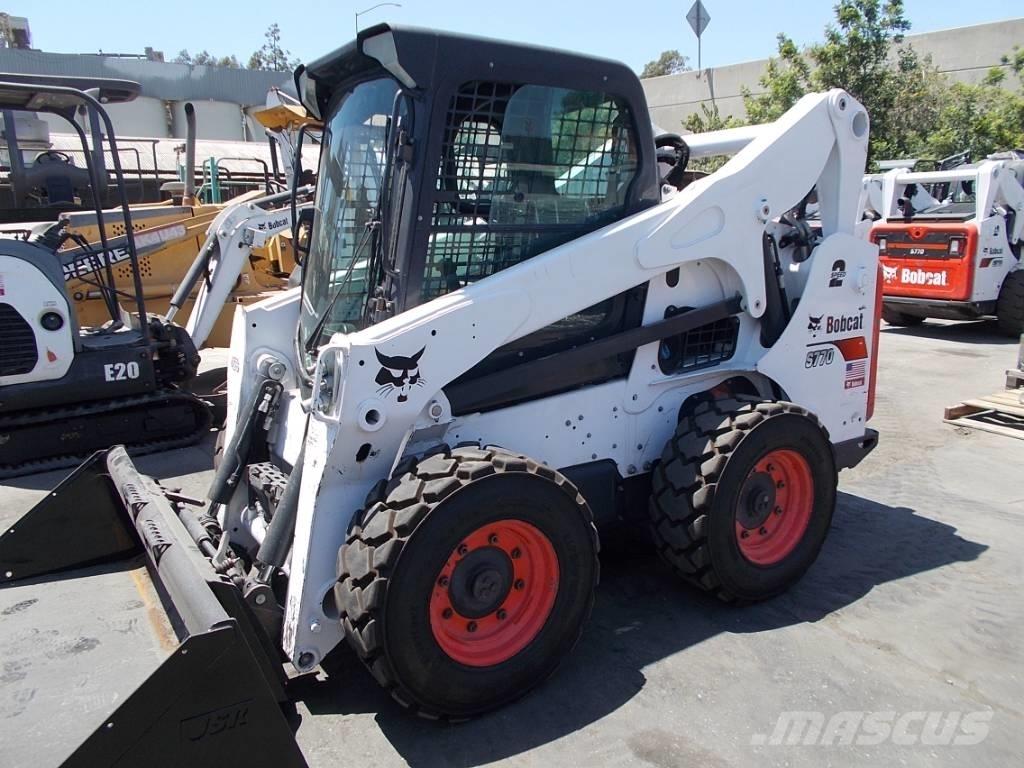 Bobcat S770 滑移轉向裝載機
