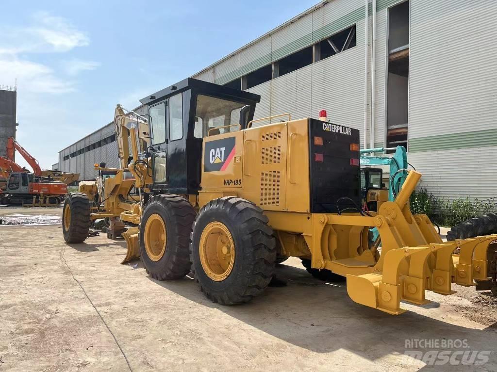 CAT 140 K 平土機