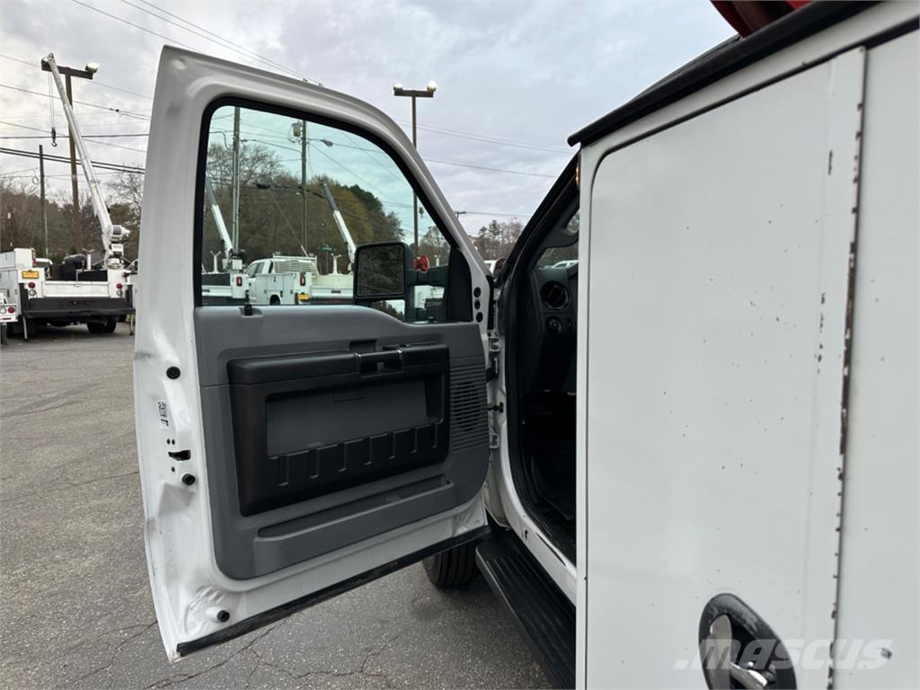 Ford F550 其他貨車