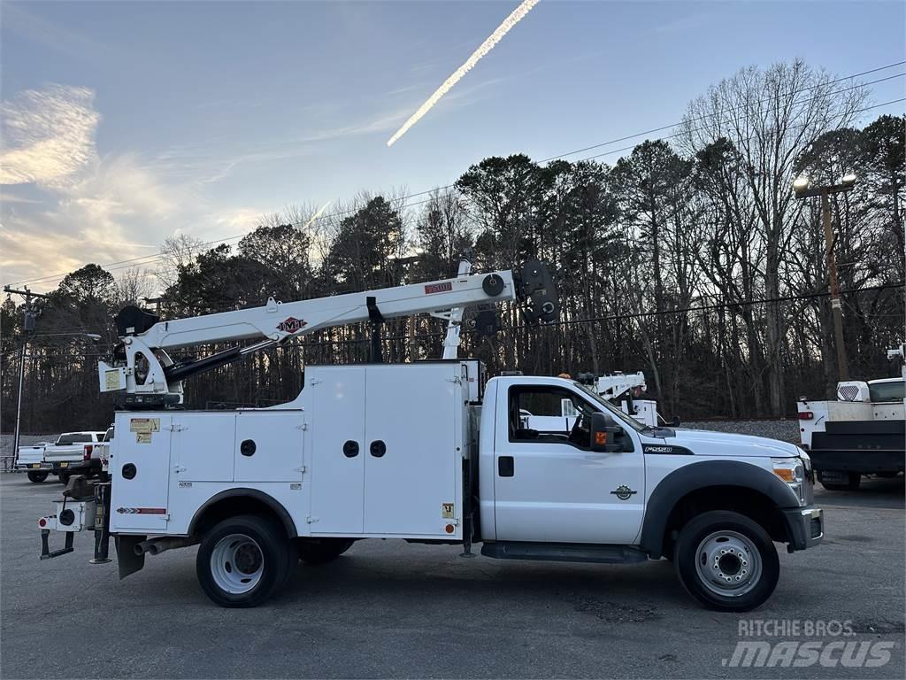 Ford F550 都市/通用型車輛